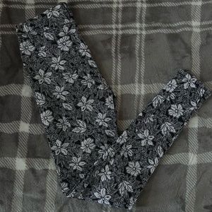 Black and White Flower Print Jeggings - Size XS
